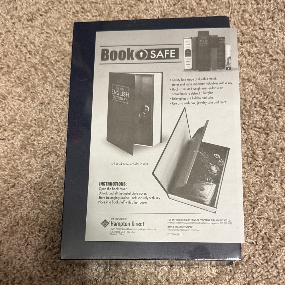 Book Safe with Key Lock “The New English Dictionary” NIB Hampton Direct